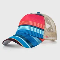 Шарики шляпы шляпы радуга цвета, полосатого до будущего хип -хоп мужчины сетевая бейсболка женская мода