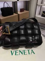 Venetas Designer Bag Bottegas Handbag Luxury Women Fashion Shoulder Crossbody Bags Versatile Purses Totes Saddle Venetta Wallet F2EB