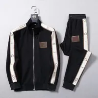Tracksuit Brand Designer Mens Sports Suit Twopiece Longsleeved Zipper Letter Printing Assualy Masss Menss Suits Suits
