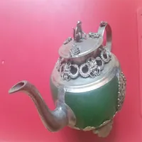 Orientalische Handarbeit Grüne Jade Cloisonne gepanzerte tibetische silberne Affen Teapot349r