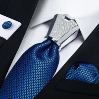 Boyun kravat lüks mavi siyah ekose ipek bağlar erkekler için tasarımcı kravat aksesuar elmas toka düğün boyun kravat manşetleri cep kare seti 221105