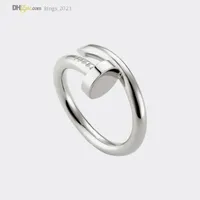 Anillos de diseñador anillo de clavos anillo de banda plateado mujeres/hombres joyas de lujo titanium acero dorado nunca se desvanece no alérgico 21748289