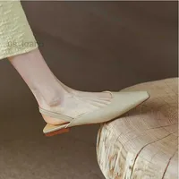 الصنادل المنخفضة الكعب الصنادل امرأة الصيف 2022 أحدث طراز مكتب سيدة أحذية وأحذية صغيرة مربعة اصبع القدم ظهر حزام الظهر L221107