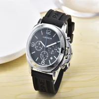 Mens Luxry Famous Big Leather Silicone Movimento Autom￡tico Homens Assista Funcional Mens Wristwatches Gift330p