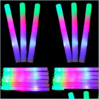 Parti Dekorasyonu Parti Dekorasyonu 12/15/24/30/60/90pcs Glow Sticks RGB LED Işıkları Düğün Konseri İçin Karanlık Floresan Işığı DHQ5V
