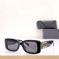 Designe Moda Men e mulheres Óculos de sol Requintados Av4108 mostram personalidade distinta UV400 Proteção de radiação exclusiva do charme dos óculos de sol de quadro completo