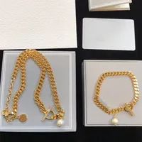 18k Chain Gold Chain Designer Cara Gar gar￧ilha para Woman Moda Design Colares Pearl Gem Chains Bracelete de suprimento de j￳ias de tend￪ncia