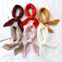 Sjaals Fashion Women Silk geplooide vierkante sjaal Luxe Solid nek sjaals Crinke Hair Band Girl Neckerchief 2022 Bandana