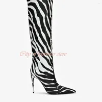 부츠 여자를위한 멀티 컬러에있는 얼룩말 프린트 가죽 무릎 Stiletto 뾰족한 발가락 고급 디자인 신발 2022 겨울