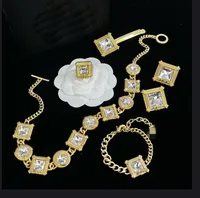 Novo colares de pingente de cristal de luxo de luxo Bra￧a Banshee Medusa Head Retrato 18K Gold Gold Plated Jewelry Sets Gifts HMS14 - 03