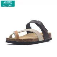 أزياء مسطحة غير انزلاق الفلين Slippers الشاطئ شاطئ شاطئ الأحذية غير الرسمية أحذية زهرية مترقعة فاخرة 35-45 الحجم