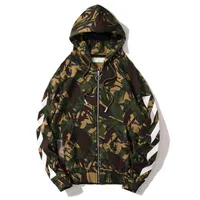 Men Fashion Jacket Luxury Designers Graffiti Hip Hop Row Clothes Camouflage Outerwear Embroidery Medal Tooling Women Coat