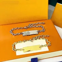 Nouvelle chaîne de conception de luxe Bracelet Identification Bracelet Chaîne Bracelet pour femmes bijoux