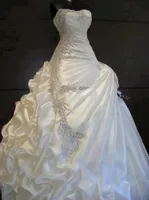 2019 Vestido de Noiva Black Gothic Wedding Dresses Dresses Bridal Garden Robe De Mariee Sweep Sweep Train6327924