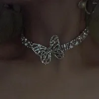 Charker Shiny Shiny Rhinestone Big Butterfly colar Clavicle Chain Acessórios de casamento para mulheres Charms de cristal de luxo colar
