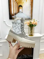 New Women Laureate Platform Desert Boot Suede Calf Leather Monograms Canvas Beige Dark Gray Winter Casual Shoes Fashion Martin Snow Boots 5 cm   2-inc