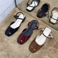 Sıradan Ayakkabı Pompaları Patent Deri Düşük Topuklu Ofis Bayanlar 2022 Kare Toe Slingbacks Kadın ayak bileği kayış moda kadın için