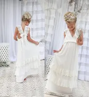 Romântico 2019 Nova chegada Boho Flower Girl Dresses for Weddings Cheap V Neck Chiffon Lace Camada Vestidos de convidado formal Custo8297521