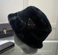 Designer Bucket Hat Hiver Wool Chapeaux chauds pour hommes Unisexe Fashion Luxury Street Hats LETTS IMPRESSE CASQUET
