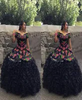 2022 Modesto mexicano Charro Quinceanera Vestidos de pelota Vinatge Vinatge bordado del hombro Satin Organza Sweet 15 Vestido 2013873