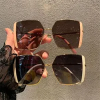 Sunglasses Luxury Fashion Vintage Summer Driving Eyewear Ladies Sun Glasses Women Shades
