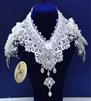 Atemberaubende billige Schulterkette hoher Nackenspitzen Applikationen Edelkristall Braut Halskette Temperament Perlen Accessoires6494262