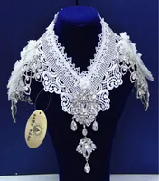 Atemberaubende billige Schulterkette hoher Nackenspitzen Applikationen Adelkristall Braut Halskette Temperament Perlen Accessoires6024651