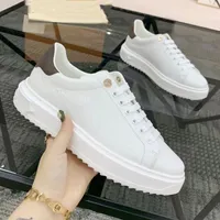 Luxurys Designers Casual schoenen Dames Travel Leather Lace-Up Sneaker 100% Cowhide Fashion Lady Flat Designer Running Trainers Letters Shoe Platform Gym Sneakers