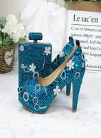 ブルーラインストーンウェディングパーティーハイヒールの豪華なダイヤモンドプロムポンプとマッチング財布のある4インチの花嫁の靴足首ストラップ