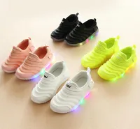2021 LED light casual sneakers girls sports shoes baby Boy breathable nonslip children039s shoe Whole2435291