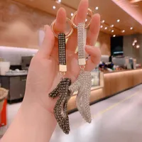 Keychains Keychain Creative Gift Crystal High Heels Car Key Chain Ring Flash Diamond Ladies Bag Pendant Couple Christmas