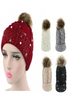 Wome New Top Knitted Skullies 모자 겨울 컬링 따뜻한 진주 모자 두꺼운 크로 셰 뜨개질 Beanies Gorras 10pcs a lot8173476