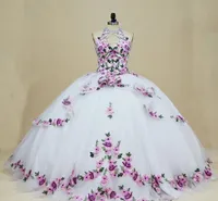 2022 Elegante lila lilas flores estampadas vestidos de quinceanera halter cuello de llavero tul boade larga dulce 15 16 ch5452563