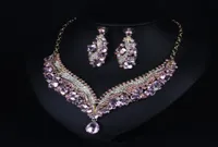 Acessórios para coroas de noiva de novas coroas Tiaras Brincos de colar de cabelo Conjuntos de jóias de casamento Bride Dro32323371