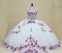 2022 Elegante lila lilas flores estampadas vestidos de quinceanera halter cuello de llavero tul boade larga dulce 15 16 ch8751611