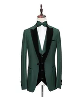 Armée verte Nouveau homme costume de costume 3 pièces Velvet Lapon Slim Fit Châle Revers Party Groom Tuxedo5491248