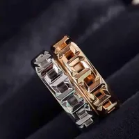 Ti ffany 2022 Men and Women Double Ring 925 Sterling Silver Plated 18K Gold Xiao Zhanの同じワイドホローリングスムースDiam2267