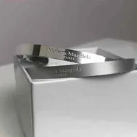 PYC Margiela Style Titanium Steel Couple inversé MM6 Bracelet simple ouverte177p280E