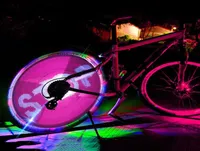 Cykelbelysningar 64 LED RGB BILYCLE HJUL LJUS TALA programmerbara DIY Cool Pictures Waterproof Flash Tyre1097145