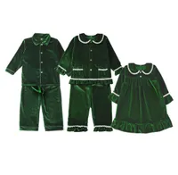 Pajamas الكلاسيكية Green Christmas Velvet Nightdress Kids Long Sleeve سميكة مطابقة Pajamas الرضع الفتيات Frill Night 220922