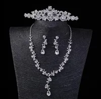 Удивительные свадебные ювелирные изделия Sparkling Three Piece Crown Sarring Sagrace Jewelry Jewelry Wedding Party Accessories для Ladies3091406