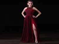 2017 Burgundy Chiffon Long Evening Dresses Halter Fashion Women 형식 가운 저렴한 크레페 섹시 슬릿 이브닝 파티 파티 파티 드레스 A0196816681