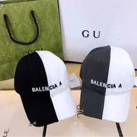 Balenciga Hats embroidered blackandwhite contrast color baseball mens and wo Korean pure cotton versatile casual outdoor 0MQ4