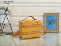 Klassische Mini -Koffer -Tasche Leinwand Leder Frauen Designer Handtasche Crossbody Petite Malle Umh￤ngetasche Magnetische Hasp -Box -Taschen Clutch