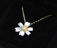 En İyi Ünlü Markalar Pure 925 Sterling Gümüş Kabuk Çiçek Kolye Kadınlar için 18K Altın Renkli Mücevher Tasarım Hediyesi 20224966883