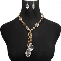 Pendientes de collar Conjunto de colgante acrílico de moda y para mujeres Hyperbole Metal Chain Mecklace Mujer