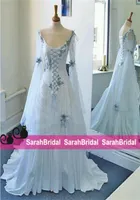 2022 Vintage Celtic Wedding Dress elfenben och blekblå färgglad medeltida brudklänningar Scoop Corset Long Sleeves Applices Custom MA3886370
