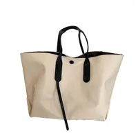 Duffel Bags Women Fashion Большая сумка для сумасшедших. Женщина простая мягкая пл -плеча магнитное закрытие пряжки для путешествий Болса Феминина