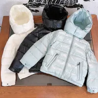 Детские дизайнерские пальто для мальчиков пальто девочки дизайнерские зимние клотерс детская одежда с капюшоном с фэйсбайж густой теплой