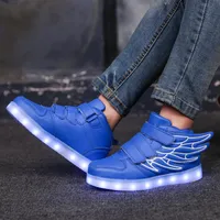 7ipupas neue USB-Ladeschuhe 25-35 Luminöse Schuhe Flügel LED Schuhe Boysgirls Modetrend 7 Farben Luminous Sneakers 201130265e